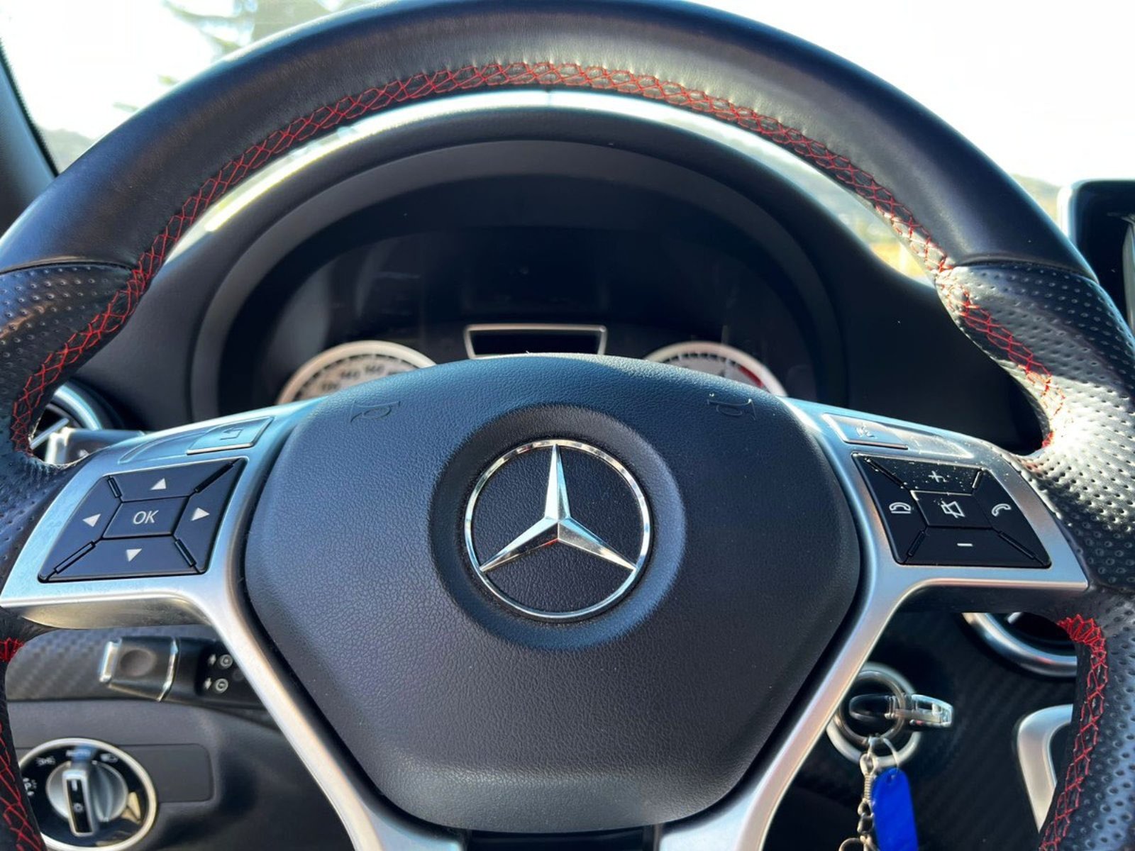 Mercedes-Benz A200 BLUEEFFICIENCY 1.6 MT 2014 - Imagen 11 de 20
