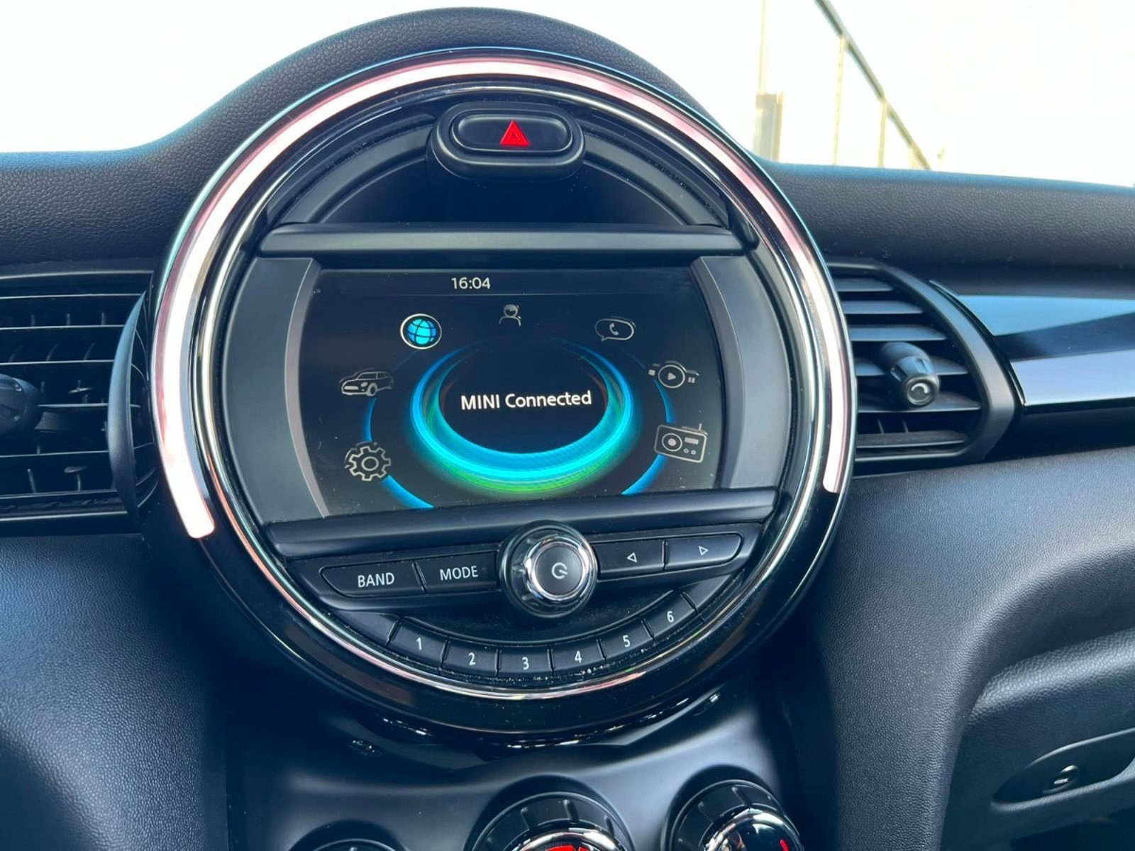 Mini COOPER CABRIO F57 PEPPER 1.5 AT 2018 - Imagen 16 de 20