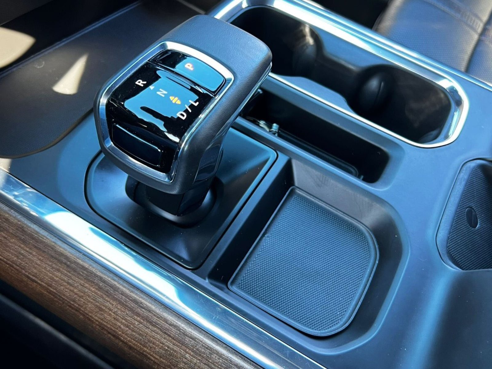 CHEVROLET SILVERADO HIGH COUNTRY 3.0 2023 - Imagen 15 de 18