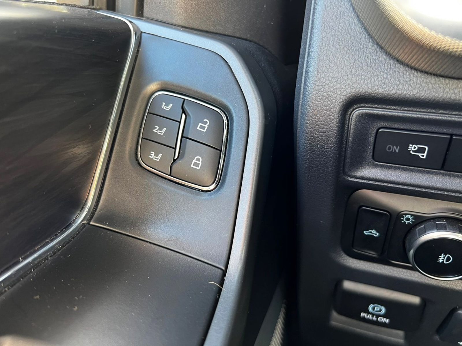 Ford F-150 LARIAT LUXURY 5.0 2025 - Imagen 20 de 20