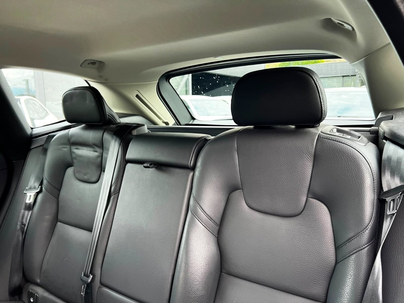 Volvo XC60 II B5 AWD 2.0 2022 - Imagen 19 de 19