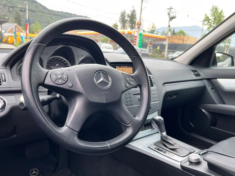 Mercedes-Benz C300 AVANTGARDE V6 2010 - Imagen 10 de 20