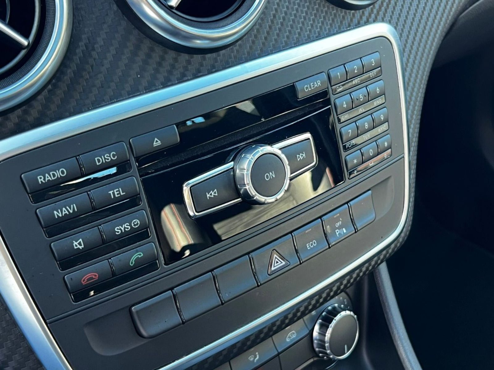 Mercedes-Benz A200 BLUEEFFICIENCY 1.6 MT 2014 - Imagen 14 de 20