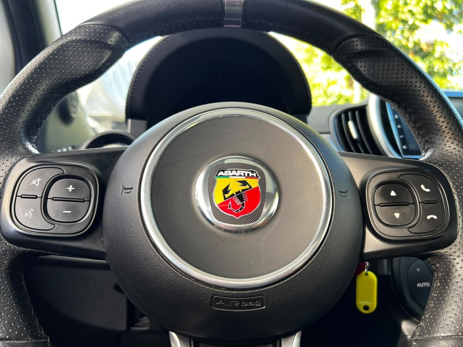 ABARTH 595 TJET 1.4 2018 - Imagen 13 de 20