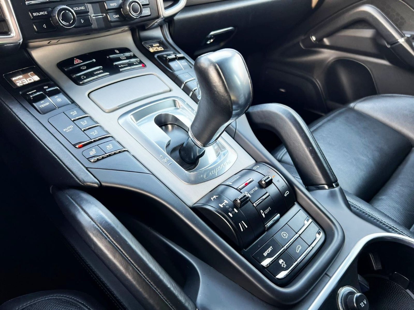 PORSCHE CAYENNE TURBO 4.8 2013 - Imagen 17 de 20