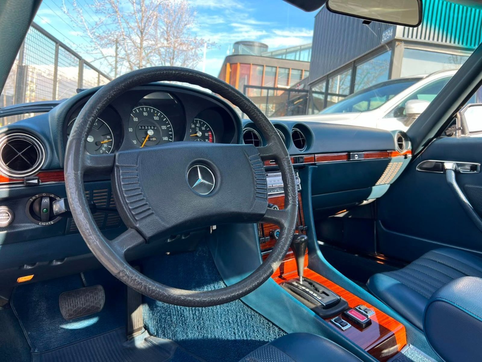 Mercedes-Benz SL 450 1975 - Imagen 10 de 20