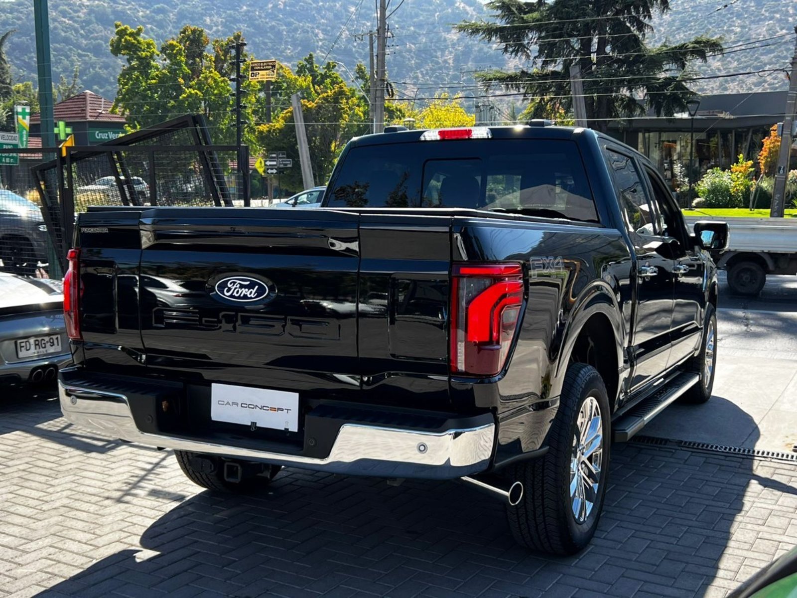 Ford F-150 LARIAT LUXURY 5.0 2025 - Foto 4 de 20