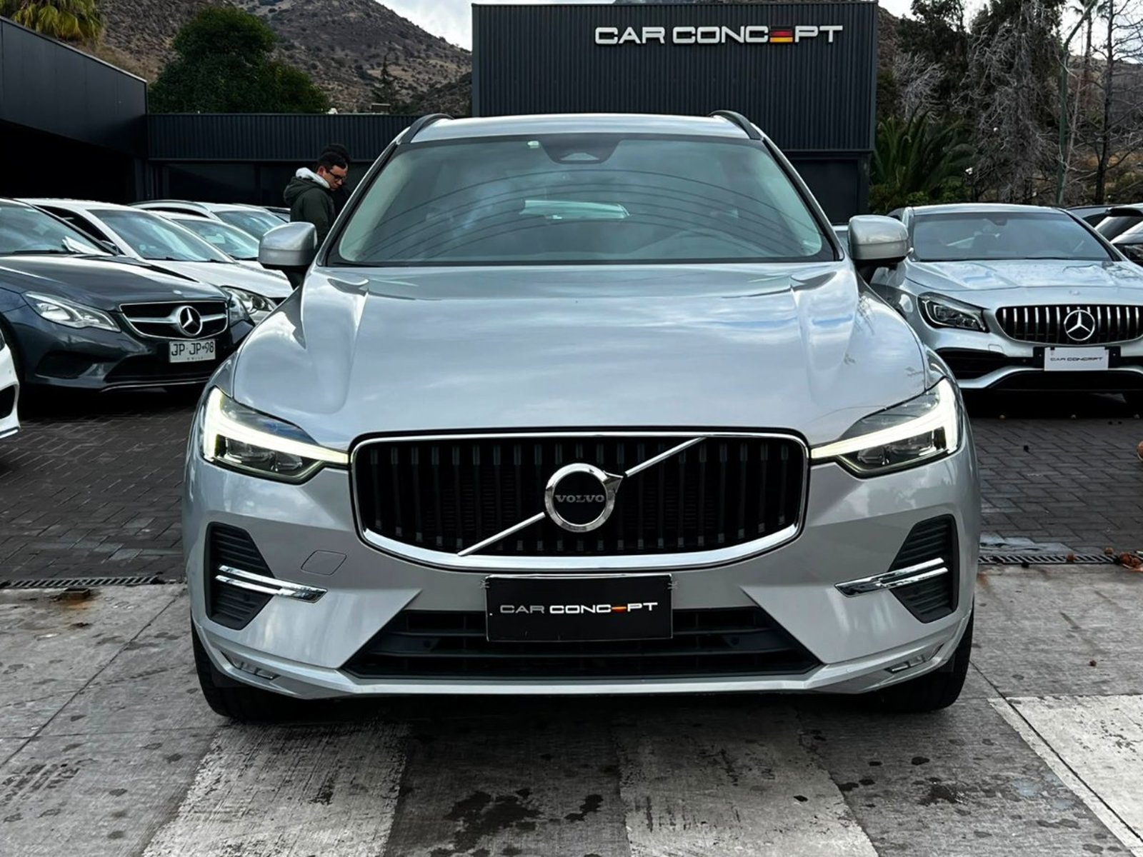 Volvo XC60 II B5 AWD 2.0 2022 - Foto 2 de 19