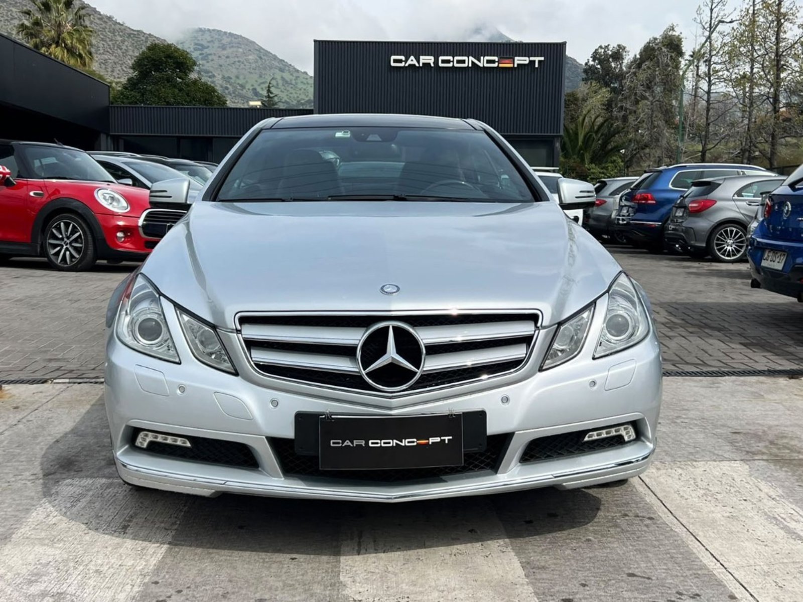 Mercedes-Benz E500 COUPE 2011 - Foto 2 de 19