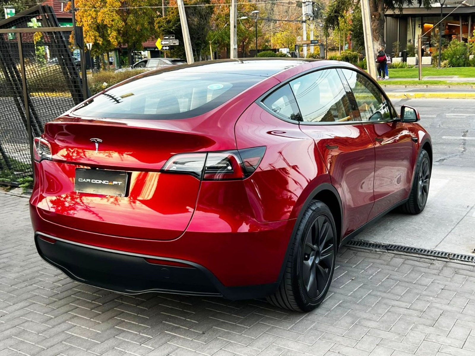 Tesla MODEL Y STANDART RANGE 2025 - Foto 4 de 20