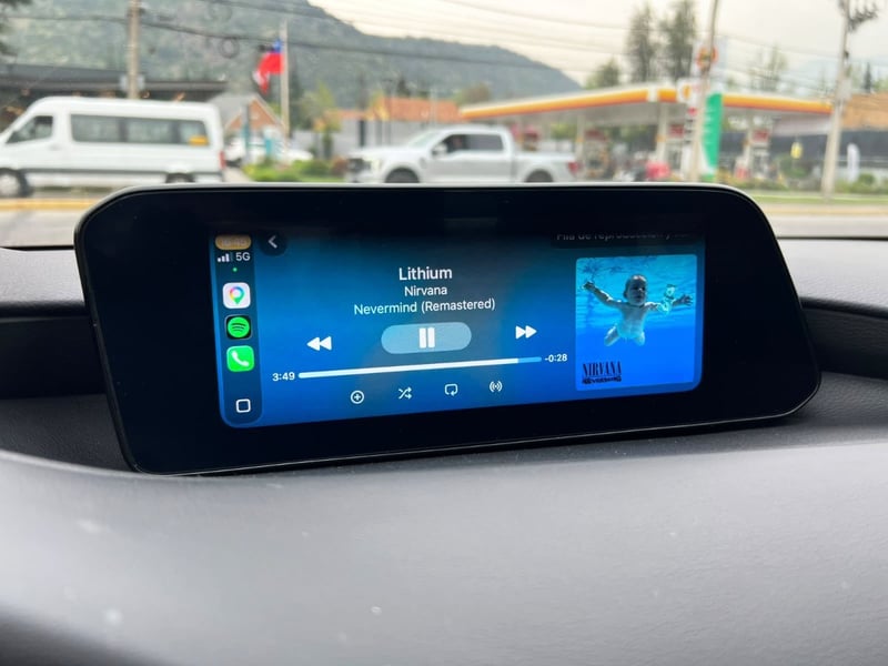 Mazda 3 SEDAN 2.0 AT 2023 - Imagen 14 de 20
