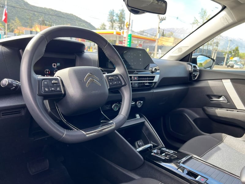 Citroën C4 SHINE 1.5 HDI AT 2022 - Imagen 9 de 18
