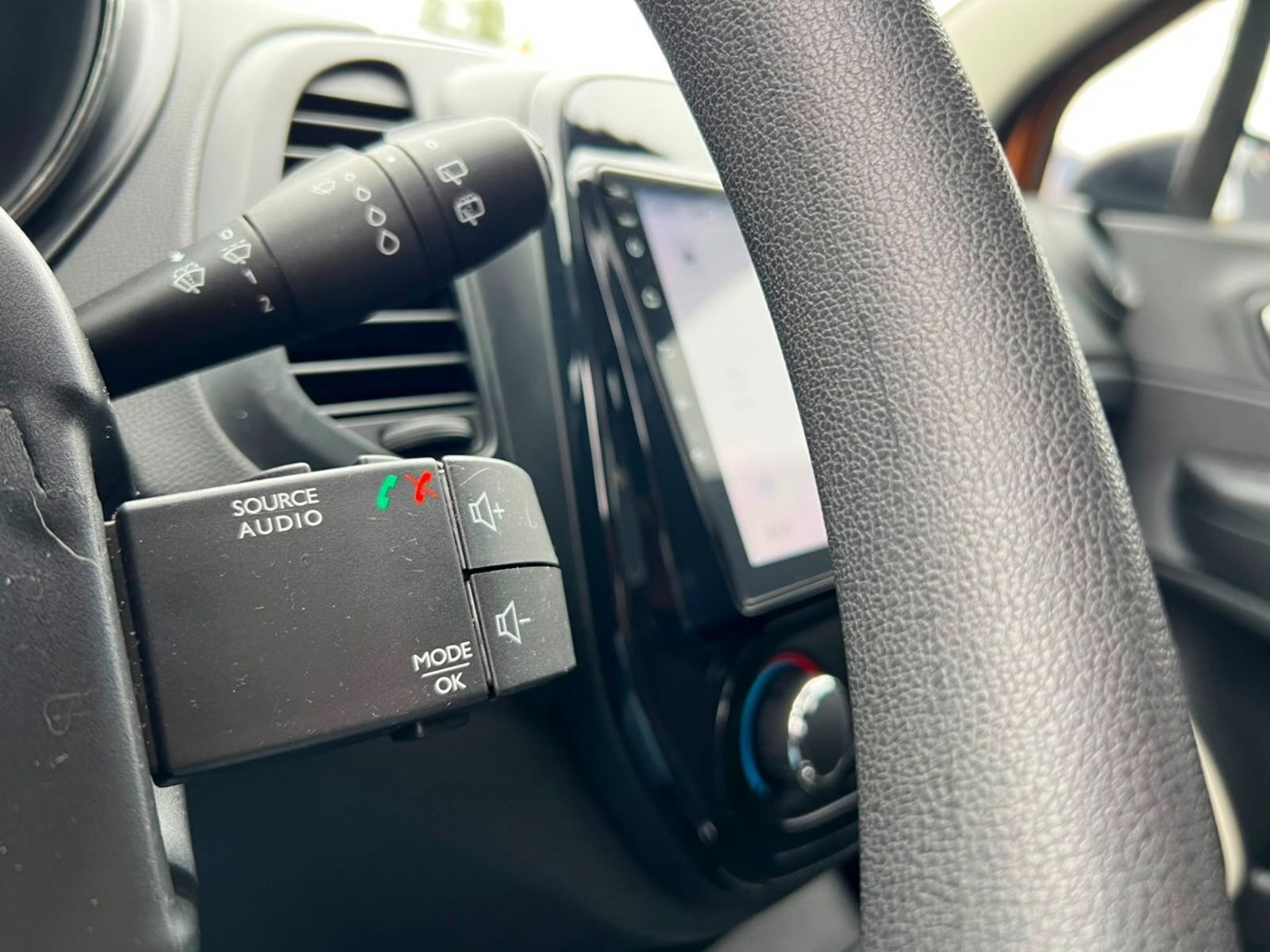 Renault CAPTUR LIFE 1.5 MT DIESEL 2019 - Imagen 13 de 20