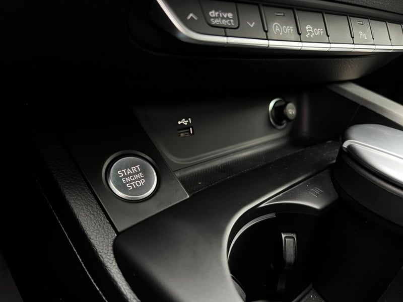 Audi A4 40 TFSI 2.0T S LINE 2022 - Imagen 20 de 20