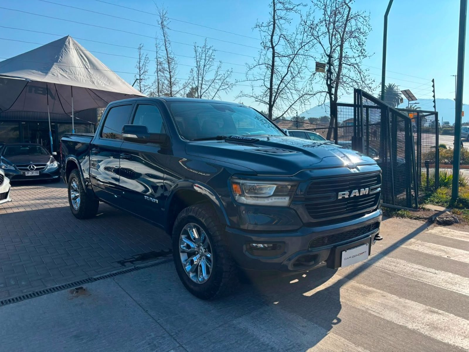 RAM 1500 LARAMIE 4X4 5.7 2022 - Foto 4 de 20