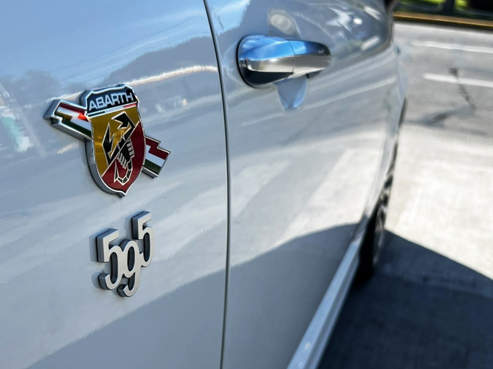 ABARTH 595 TJET 1.4 2018 - Imagen 8 de 20