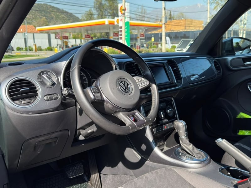 Volkswagen BEETLE COUPE 1.4 DSG 2020 - Imagen 7 de 16