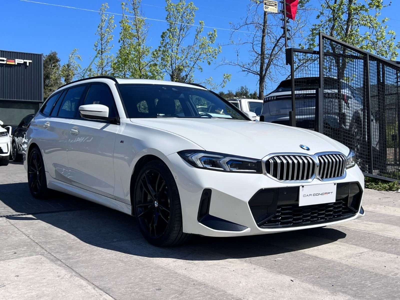 BMW 330I M SPORT TOURING 2.0 2023 - Foto 3 de 20