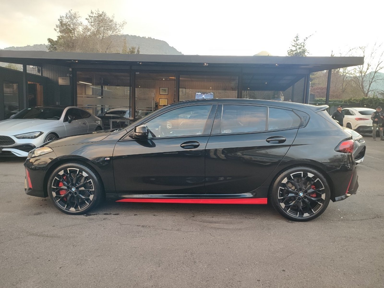 BMW M135I XDRIVE 2.0 M SPORT AT 2025 - Foto 5 de 17