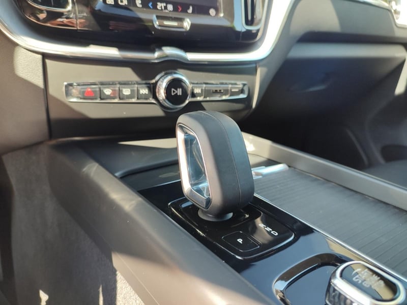Volvo XC60 B5 II MOMENTUM 2.0 4WD 2022 - Imagen 13 de 15
