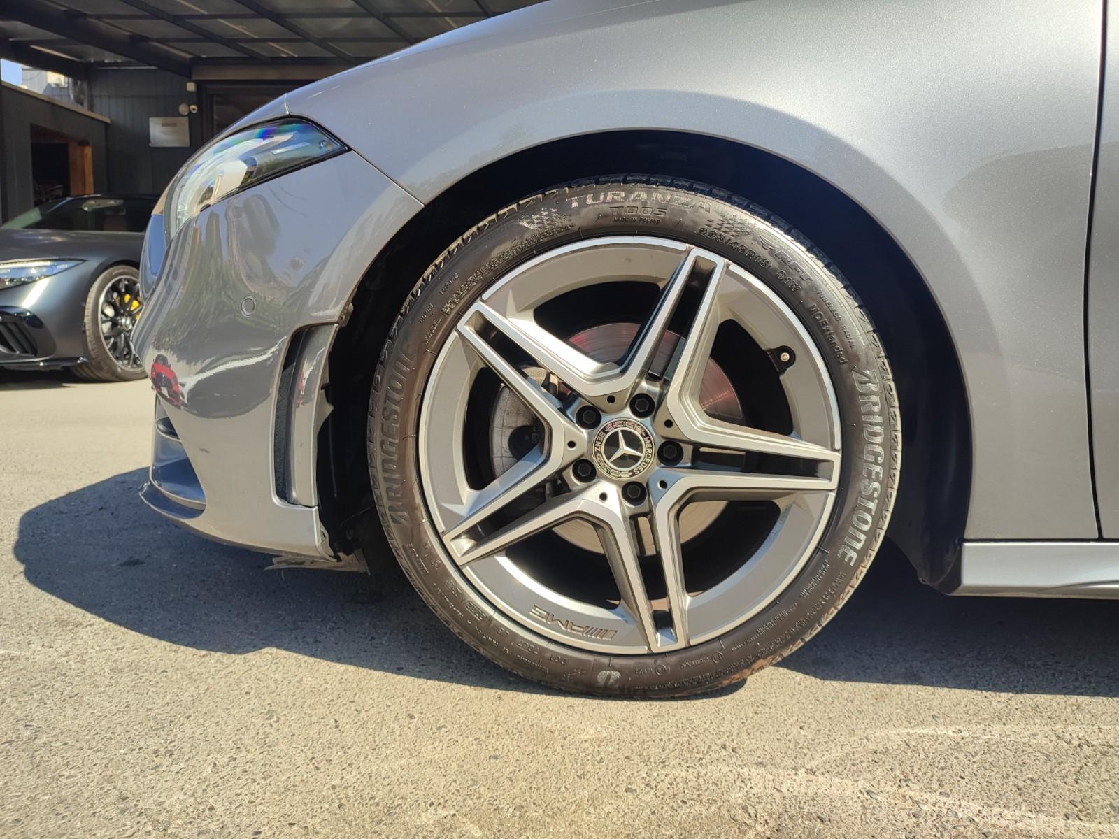Mercedes-Benz A200 HB 1.3 DCT AMG LINE 2023 - Foto 5 de 18