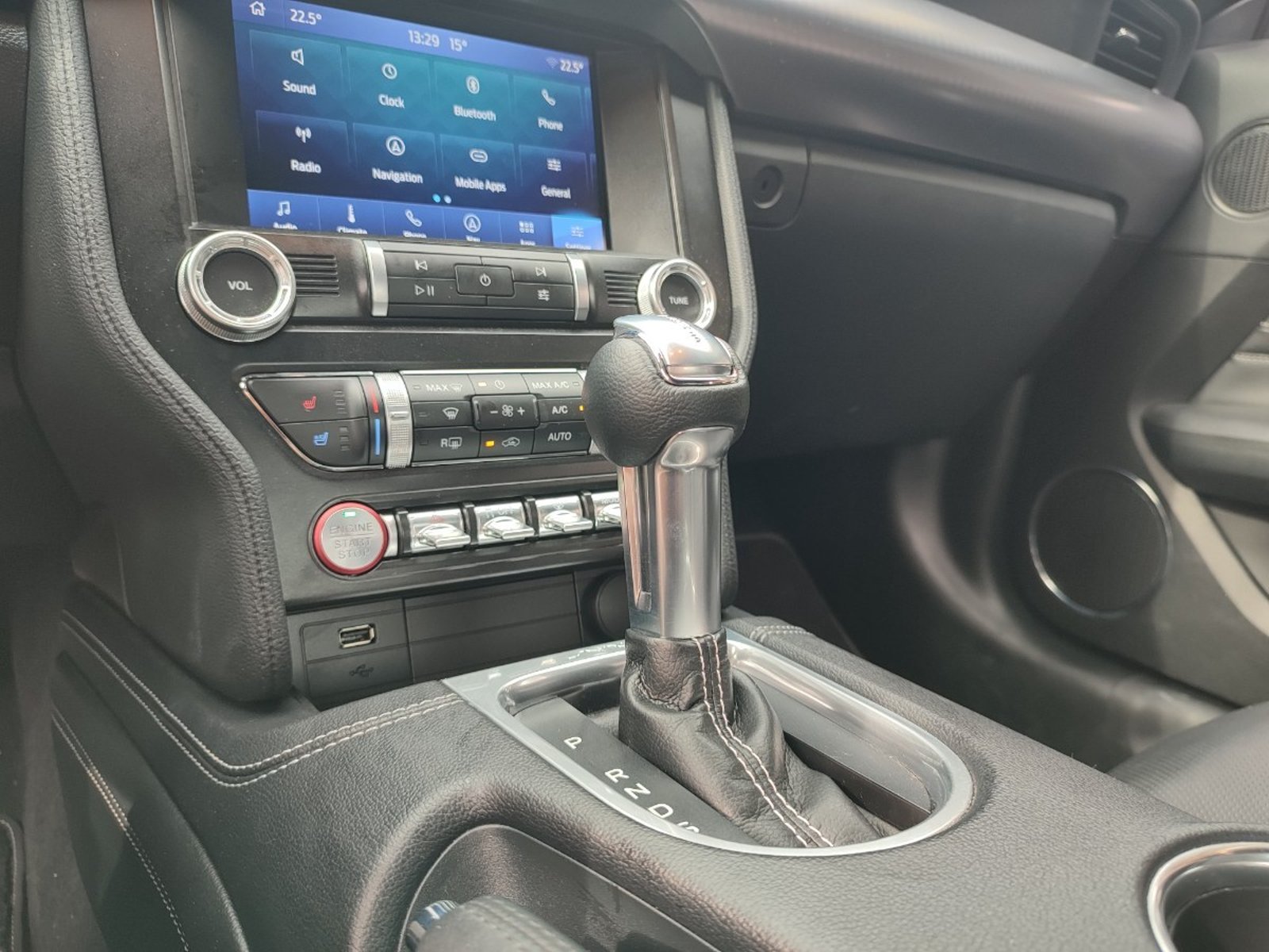 FORD MUSTANG MACH 1 V8 5.0 2023 - Imagen 12 de 17