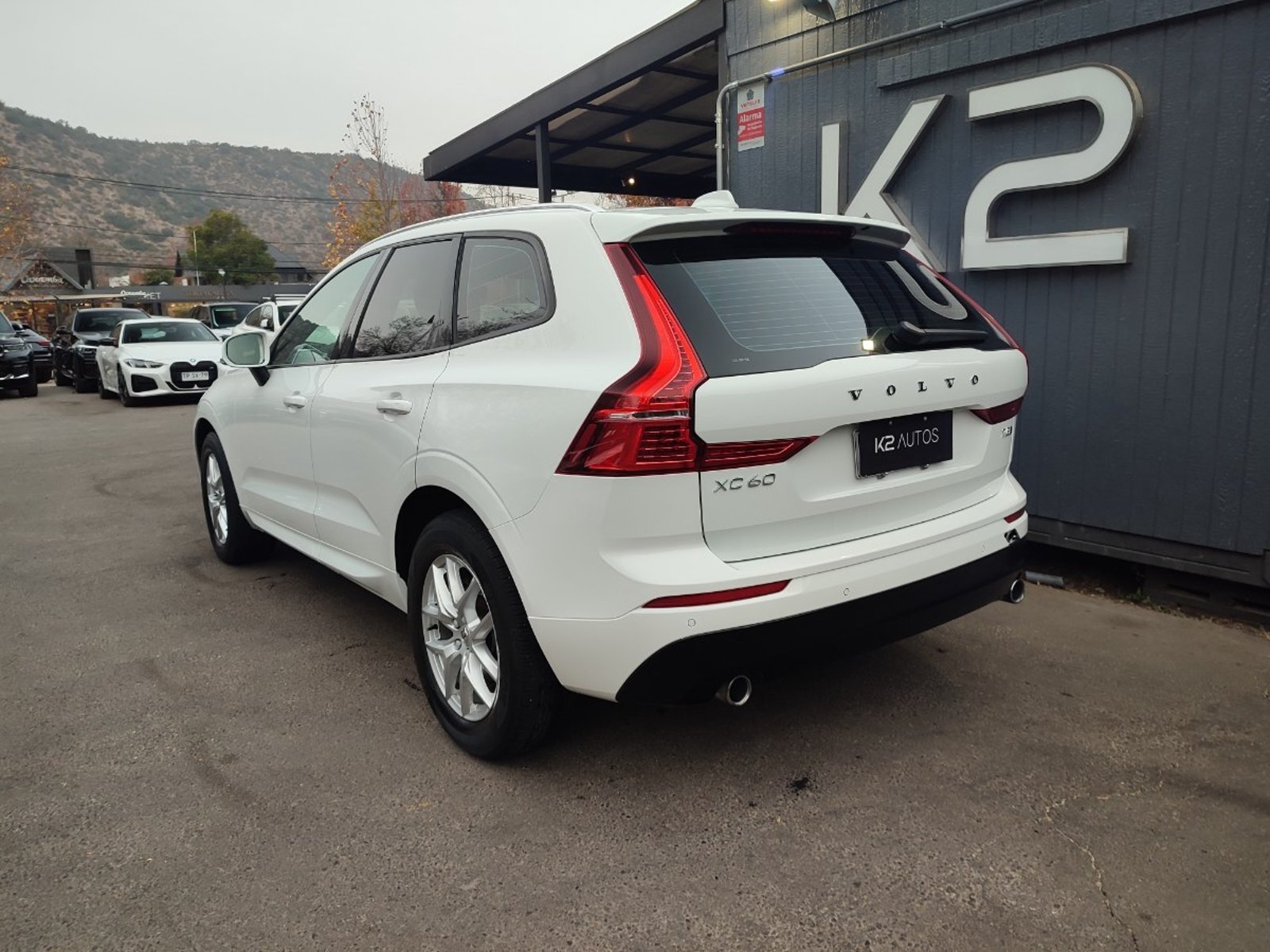 VOLVO XC60 T5 KINETIC AWD 2.0 2018 - Imagen 8 de 16