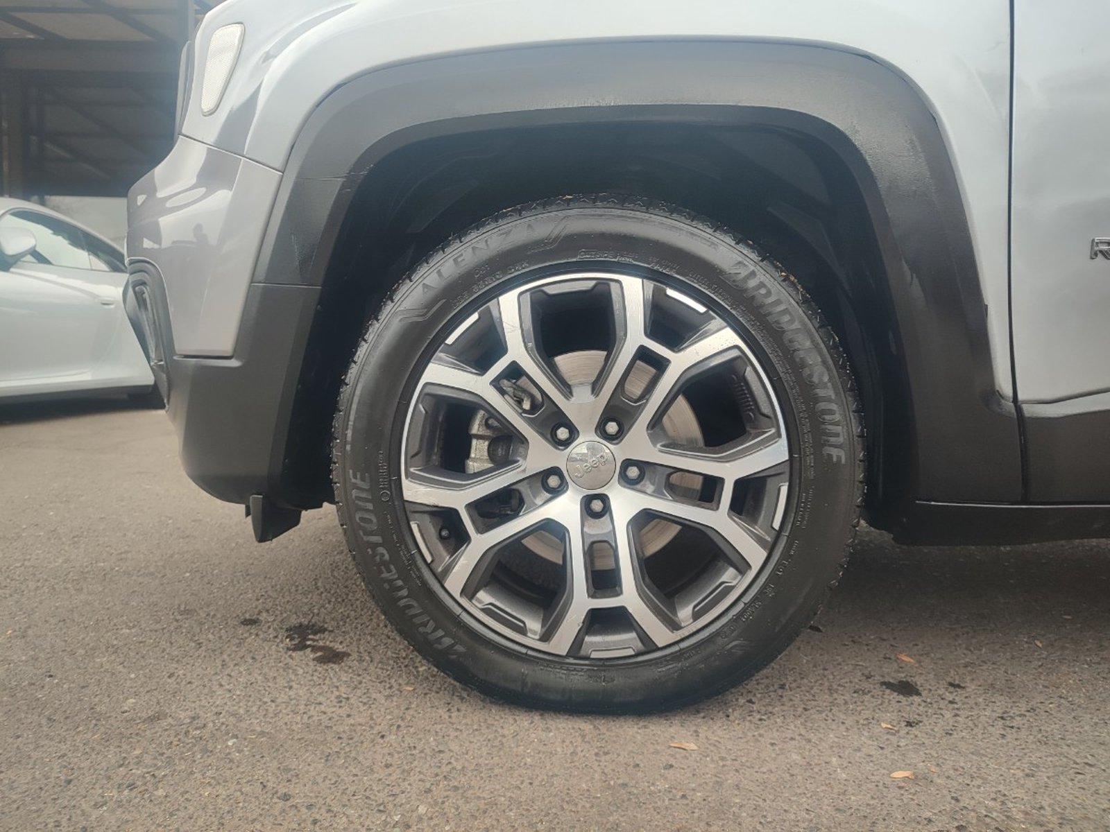 Jeep RENEGADE LONGITUDE 1.3T AT 2024 - Foto 3 de 17