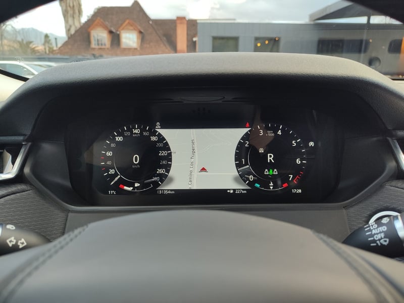 Land Rover RANGE ROVER VELAR SE 2.0 4WD 2023 - Imagen 17 de 18