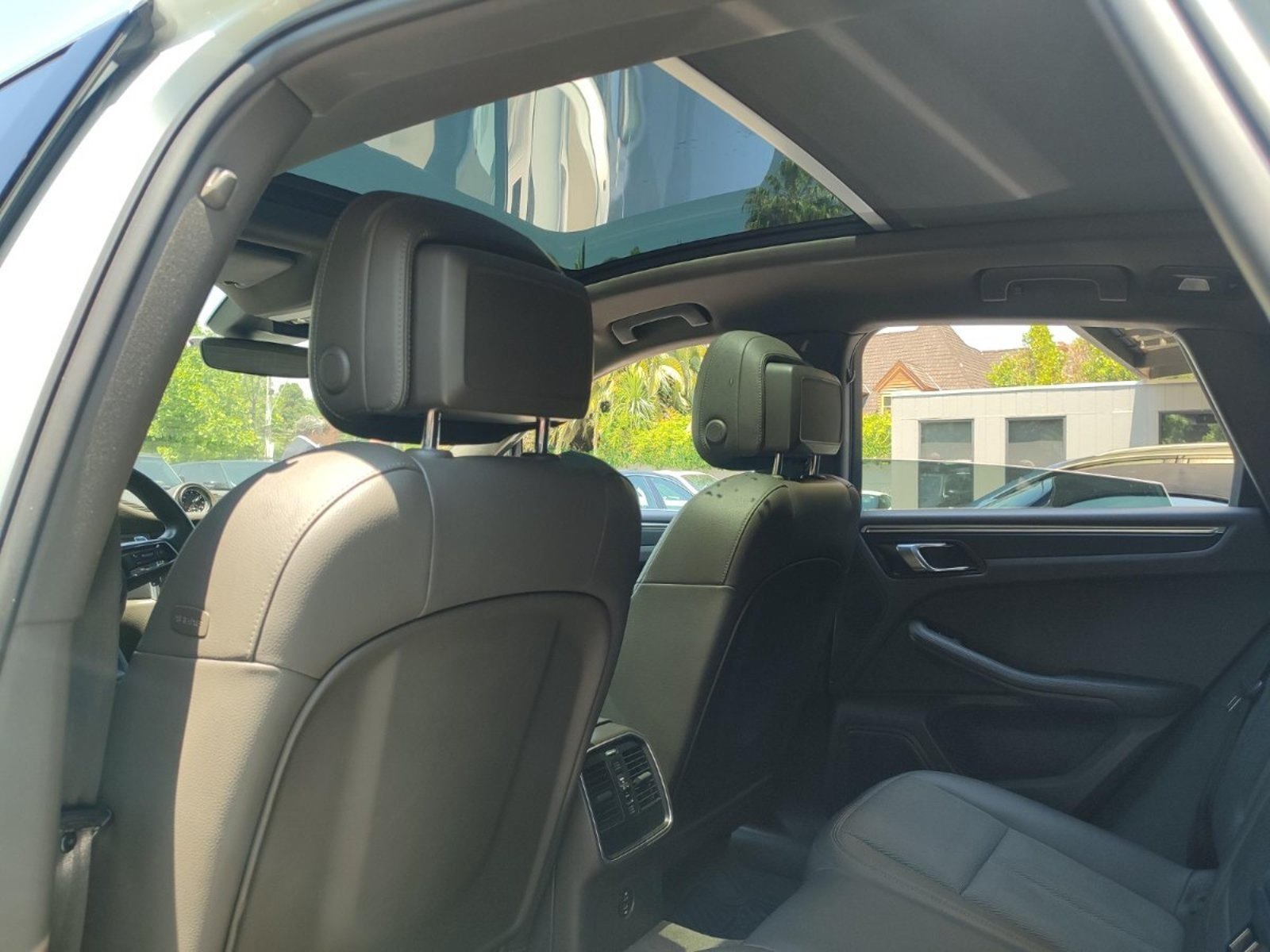 Porsche MACAN R4 III 4WD 2.0 2023 - Imagen 16 de 17