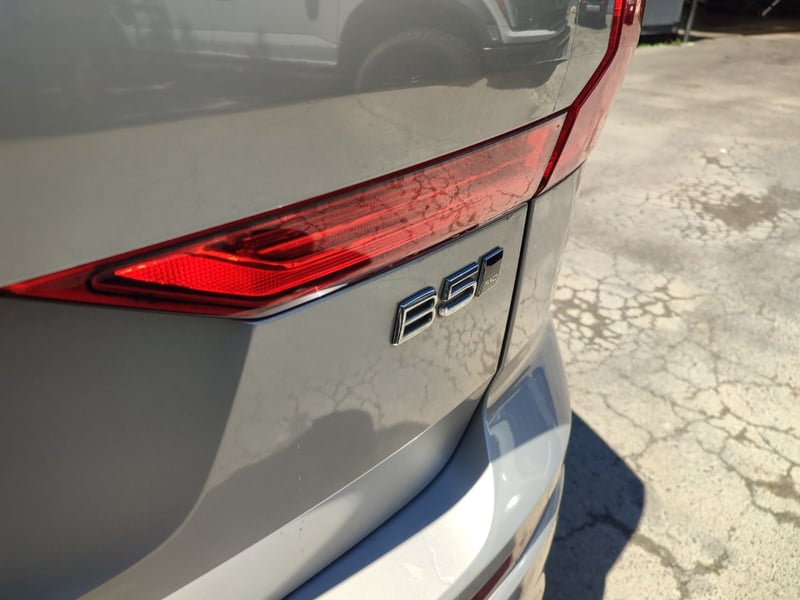 Volvo XC60 II B5 MOMENTUM 2.0 4WD 2022 - Imagen 10 de 19