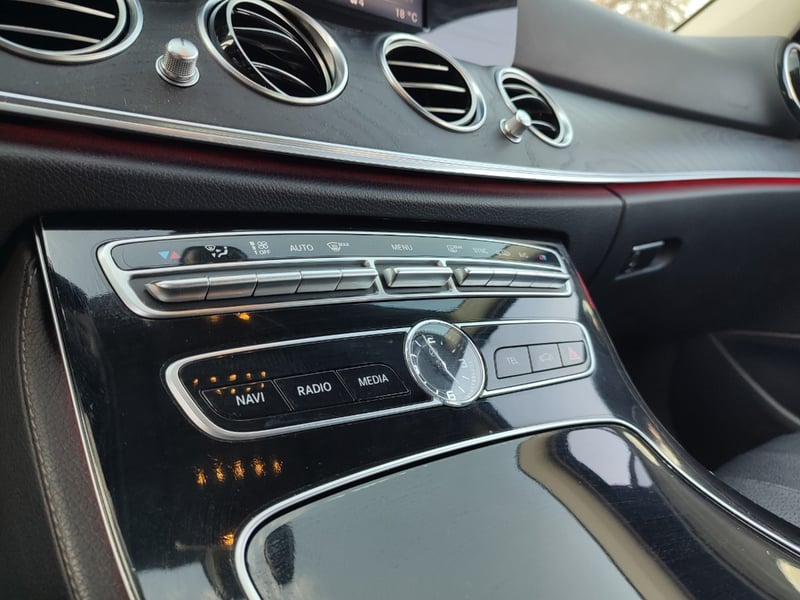 Mercedes-Benz E220 D 2.0 AT 2017 - Imagen 13 de 16