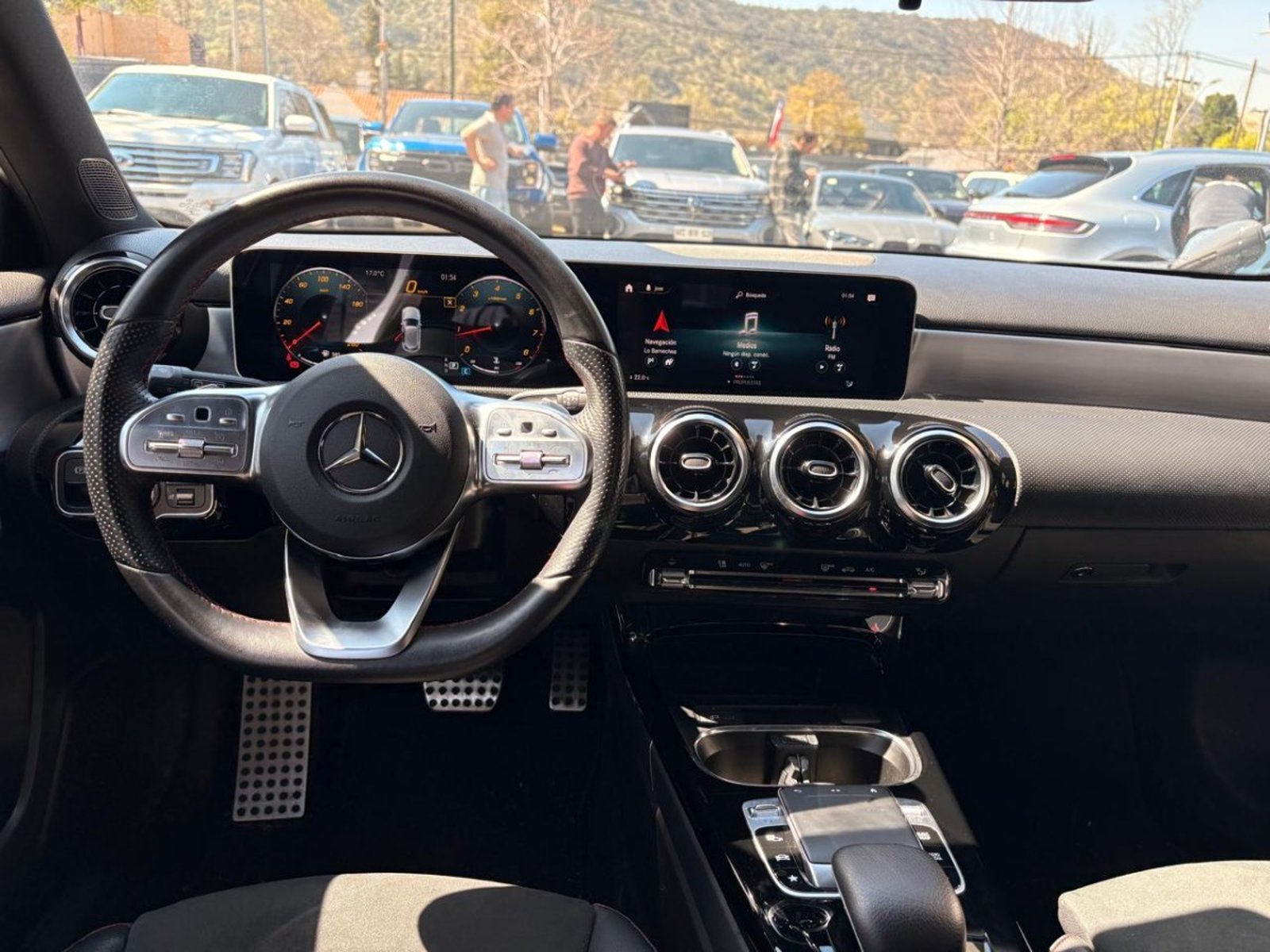 Mercedes-Benz A200 HB AMG LINE 1.3 AT 2019 - Imagen 9 de 15