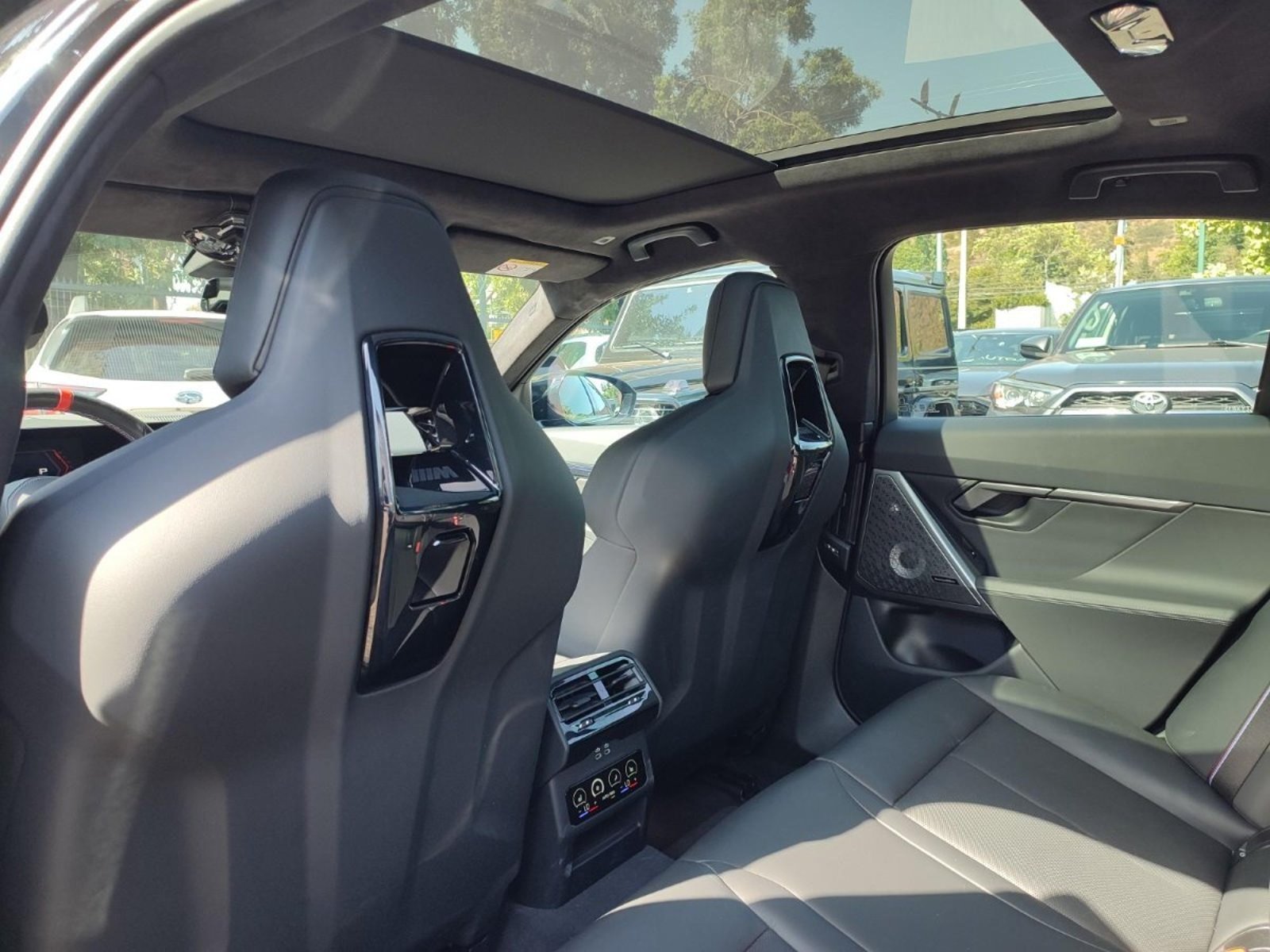 BMW M5 4.4 V8 XDRIVE 2025 - Imagen 16 de 18