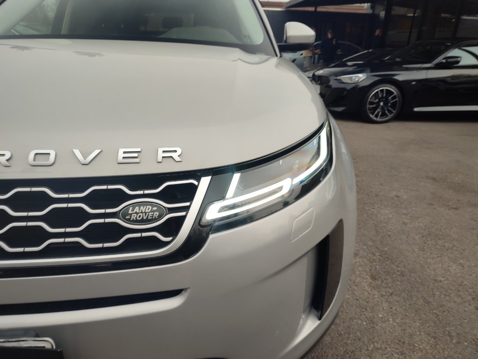 LAND ROVER RANGE ROVER EVOQUE P250 SE 2.0 2020 - Imagen 3 de 16