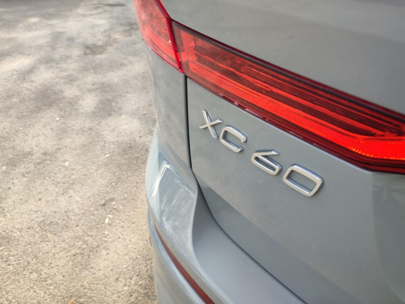 Volvo XC60 II B5 PLUS 4X4 2.0 2025 - Imagen 9 de 18
