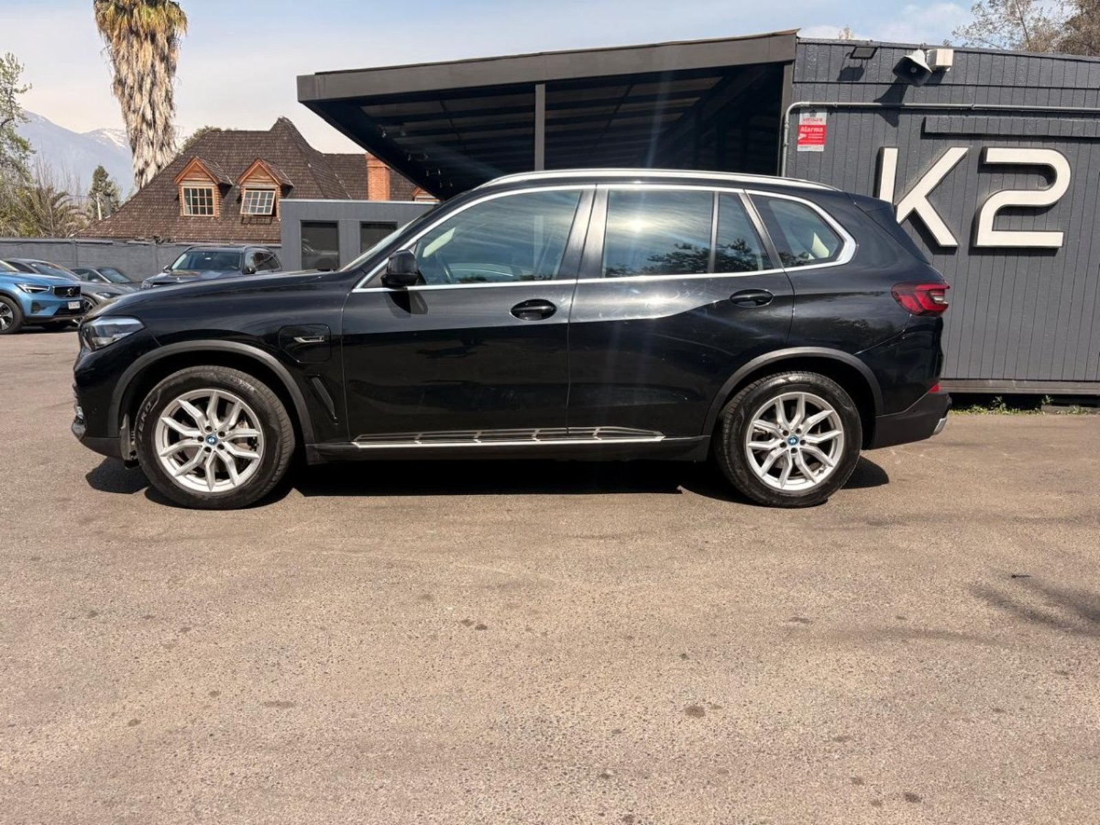 BMW X5 XDRIVE45E URBAN 3.0 AUT 2022 - Foto 4 de 17