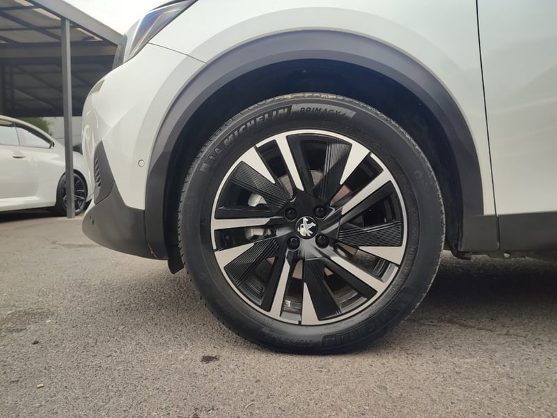 Peugeot PEUGEOT 2008 - Imagen 4 de 17