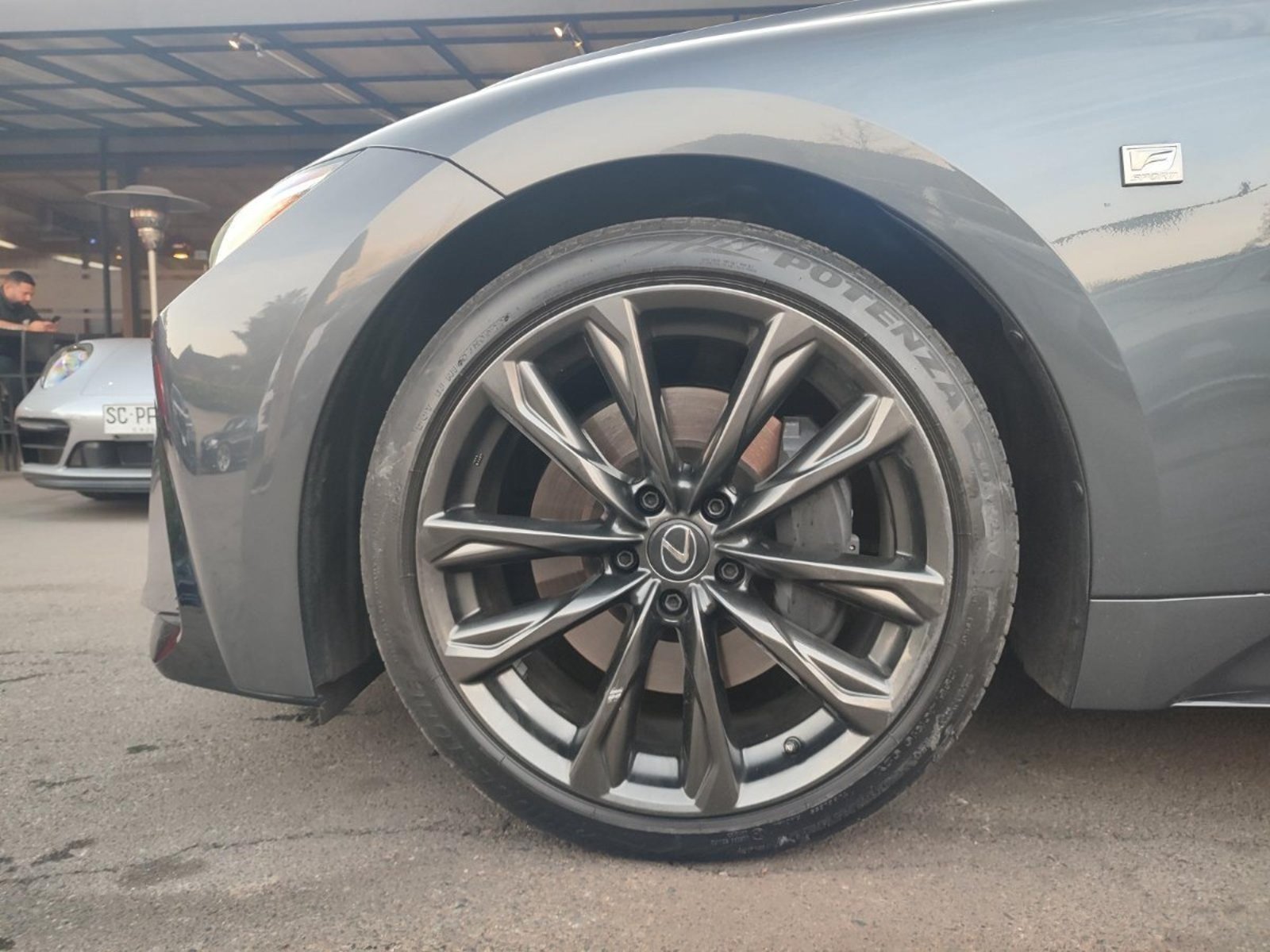 Lexus IS300 F SPORT 2.0 2024 - Foto 5 de 17