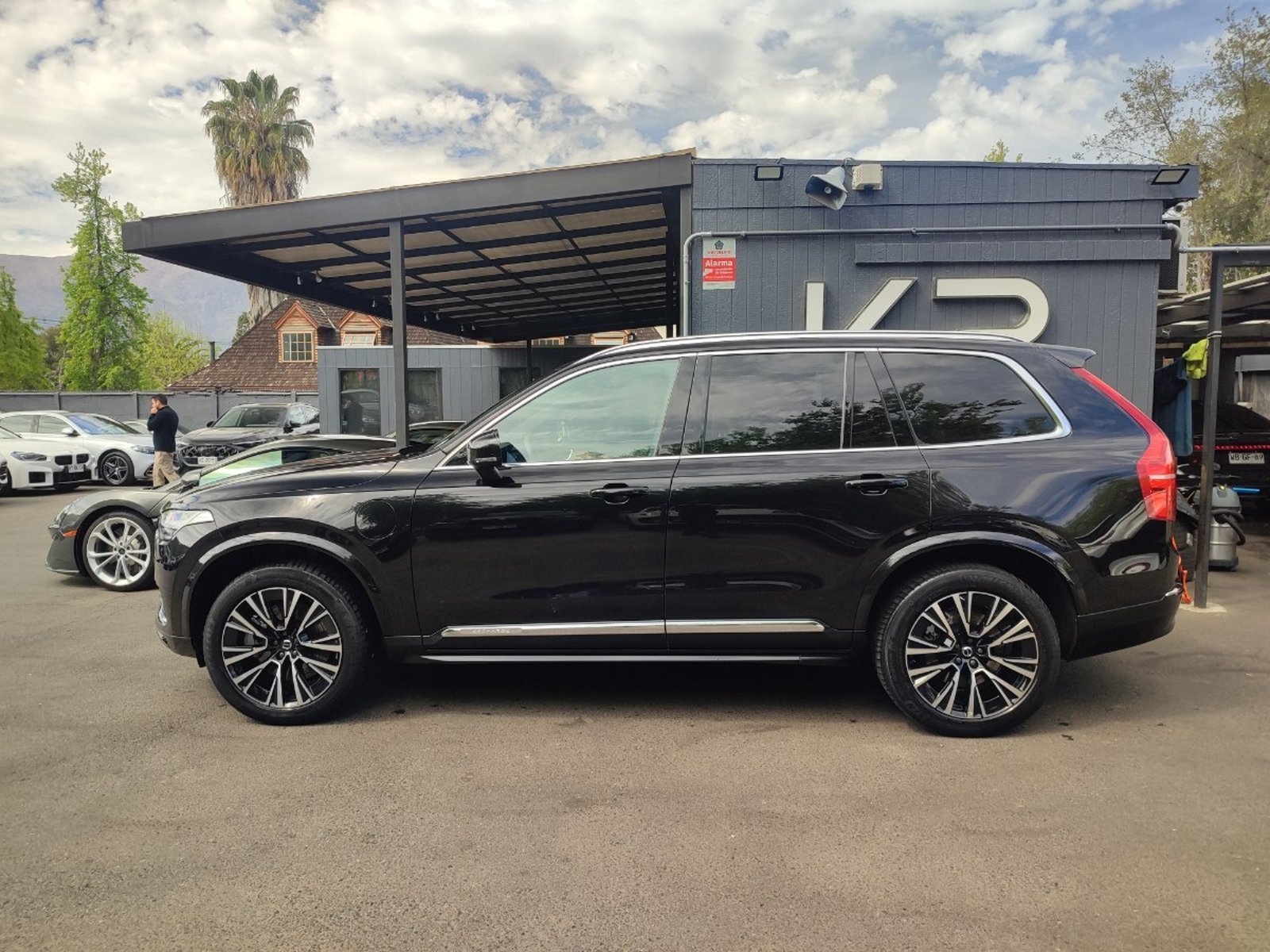 Volvo XC90 T8 II RECHARGE PLUS 2.0 AWD 2024 - Foto 5 de 18