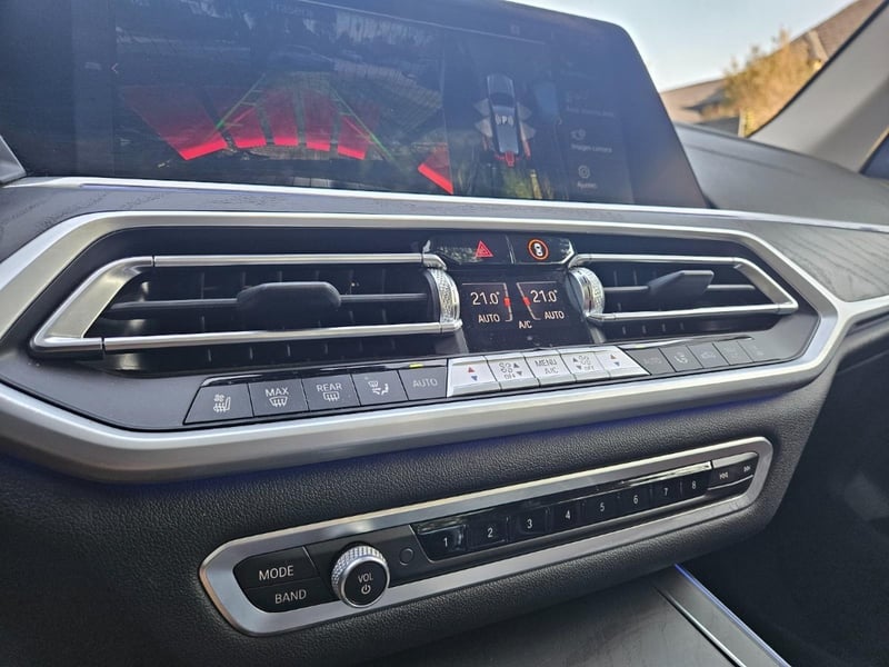 BMW X7 XDRIVE 40I PURE EXCELLENCE 2023 - Imagen 16 de 17