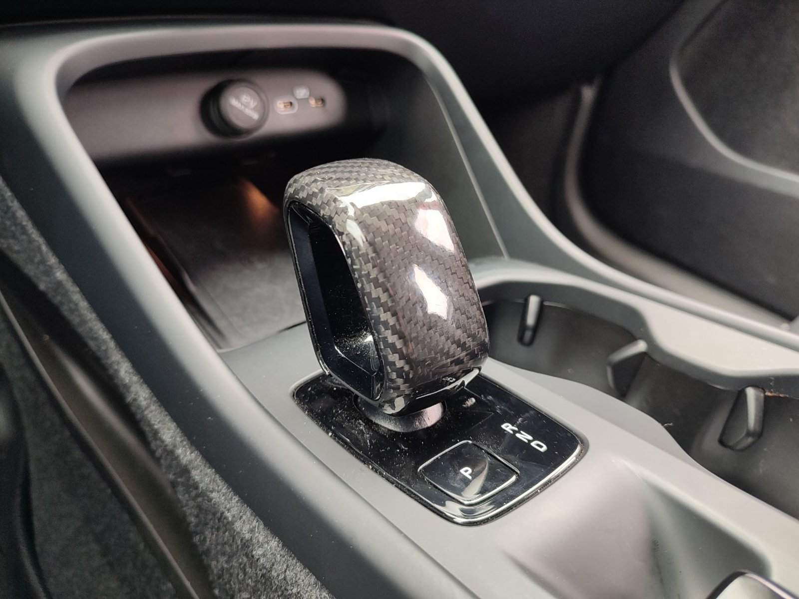 VOLVO XC40 B4 PLUS 2.0 MHEV 2024 - Imagen 14 de 17