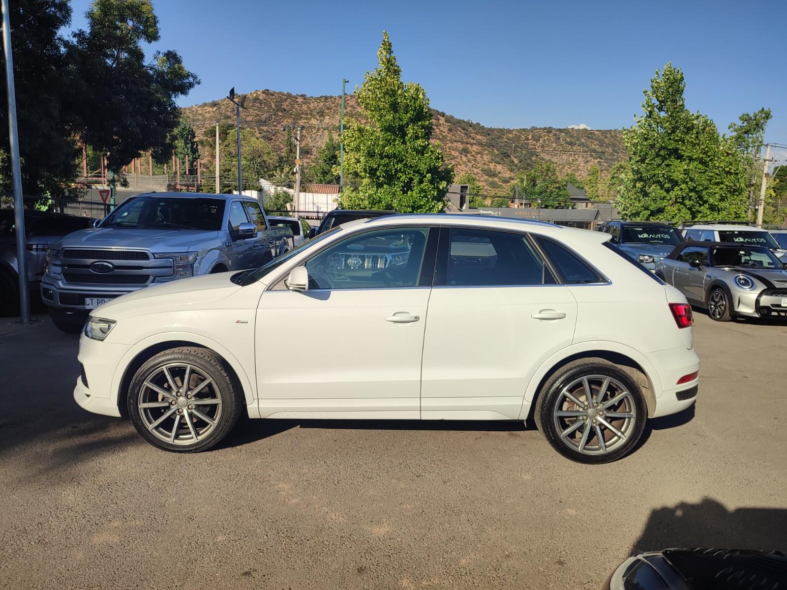 Audi Q3 2.0 TFSI QUATTRO SLINE 2018 - Foto 4 de 18