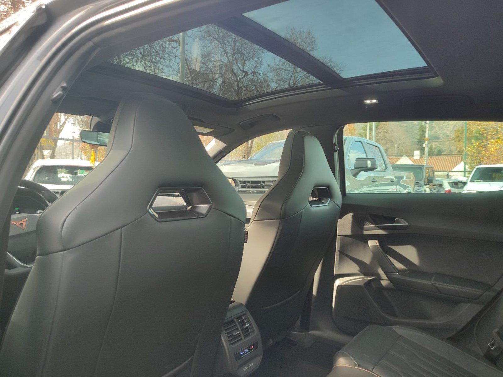 CUPRA FORMENTOR 2.0 DSG 190 HP 2024 - Imagen 9 de 17