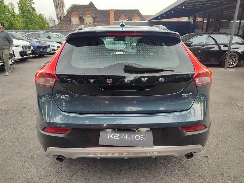 Volvo V40 CROSS COUNTRY AWD LIMITED 2019 - Imagen 7 de 17