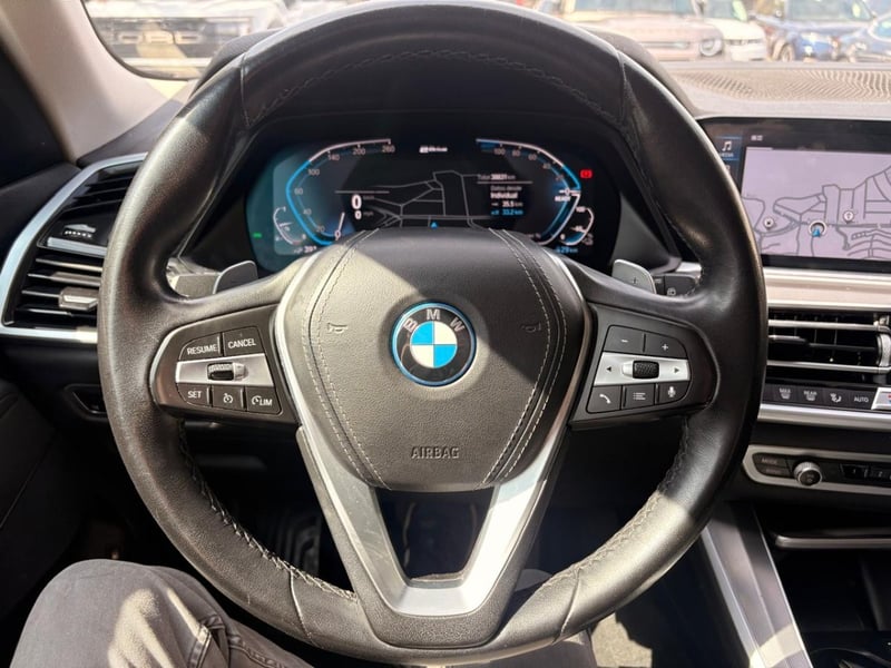 BMW X5 XDRIVE45E URBAN 3.0 AUT 2022 - Imagen 13 de 17