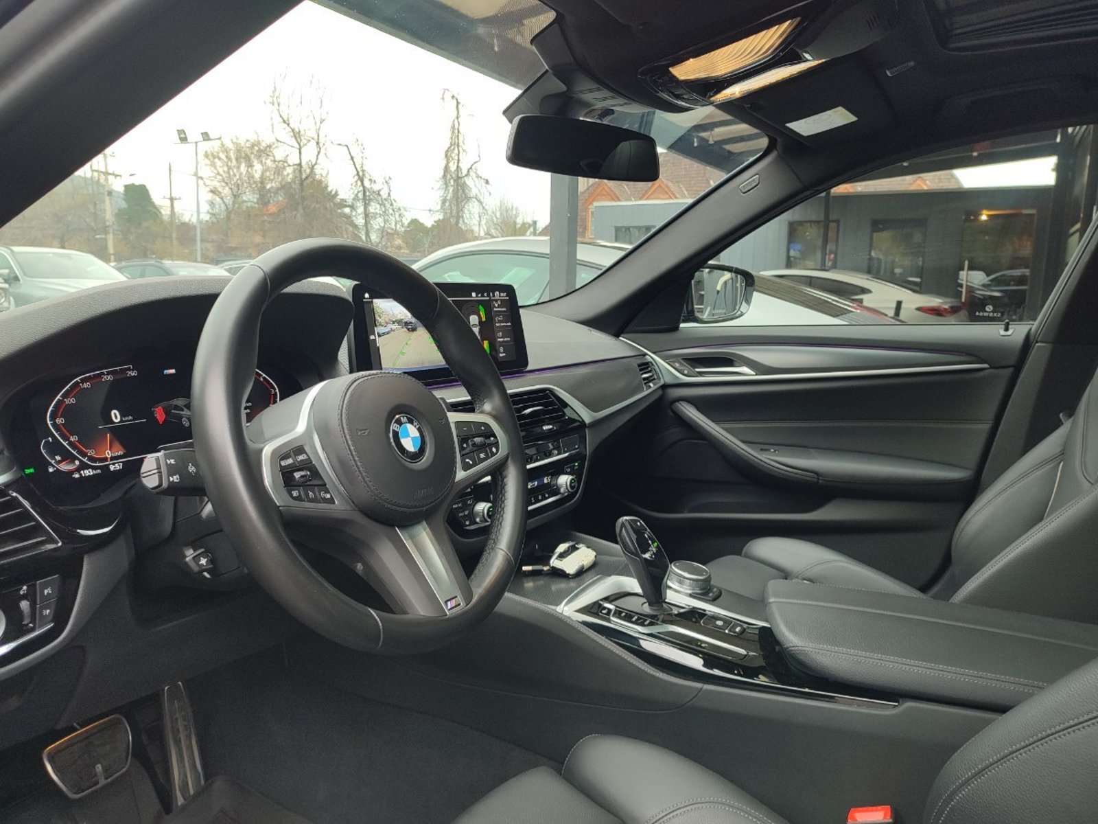 BMW 530I M SPORT 2.0 LCI AT 2023 - Imagen 11 de 18