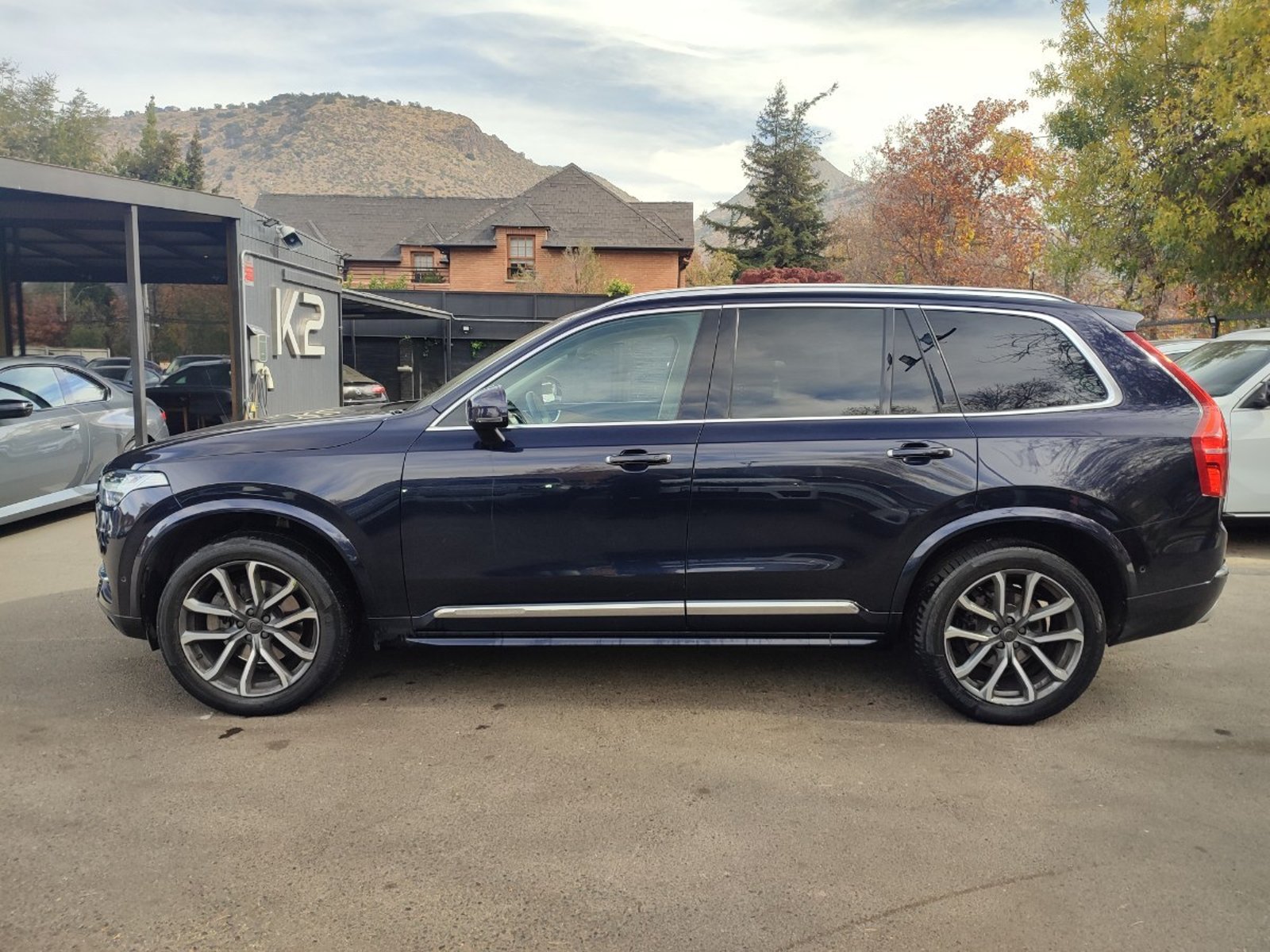 Volvo XC90 D5 INSCRIPTION 2.0 4WD 2019 - Foto 5 de 18