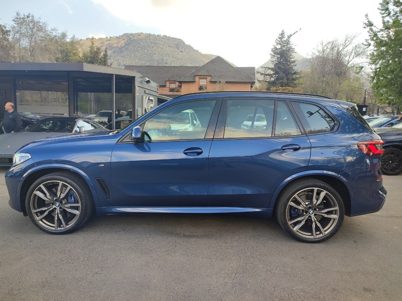 BMW X5 XDRIVE M50I 4.4 V8 AT 2023 - Foto 5 de 19
