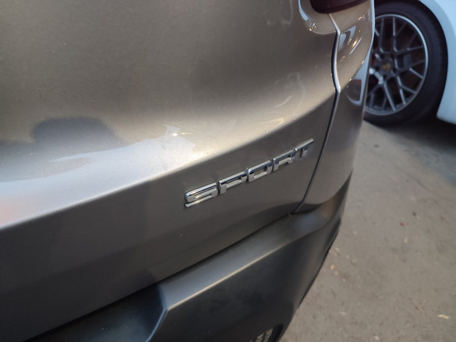 Jeep RENEGADE LX SPORT 1.8 AT 2022 - Imagen 6 de 16